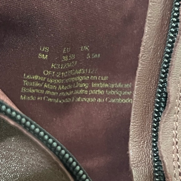 DNKY Tessi boot, zip up, red leather, size 8, chunk heel - Picture 10 of 10